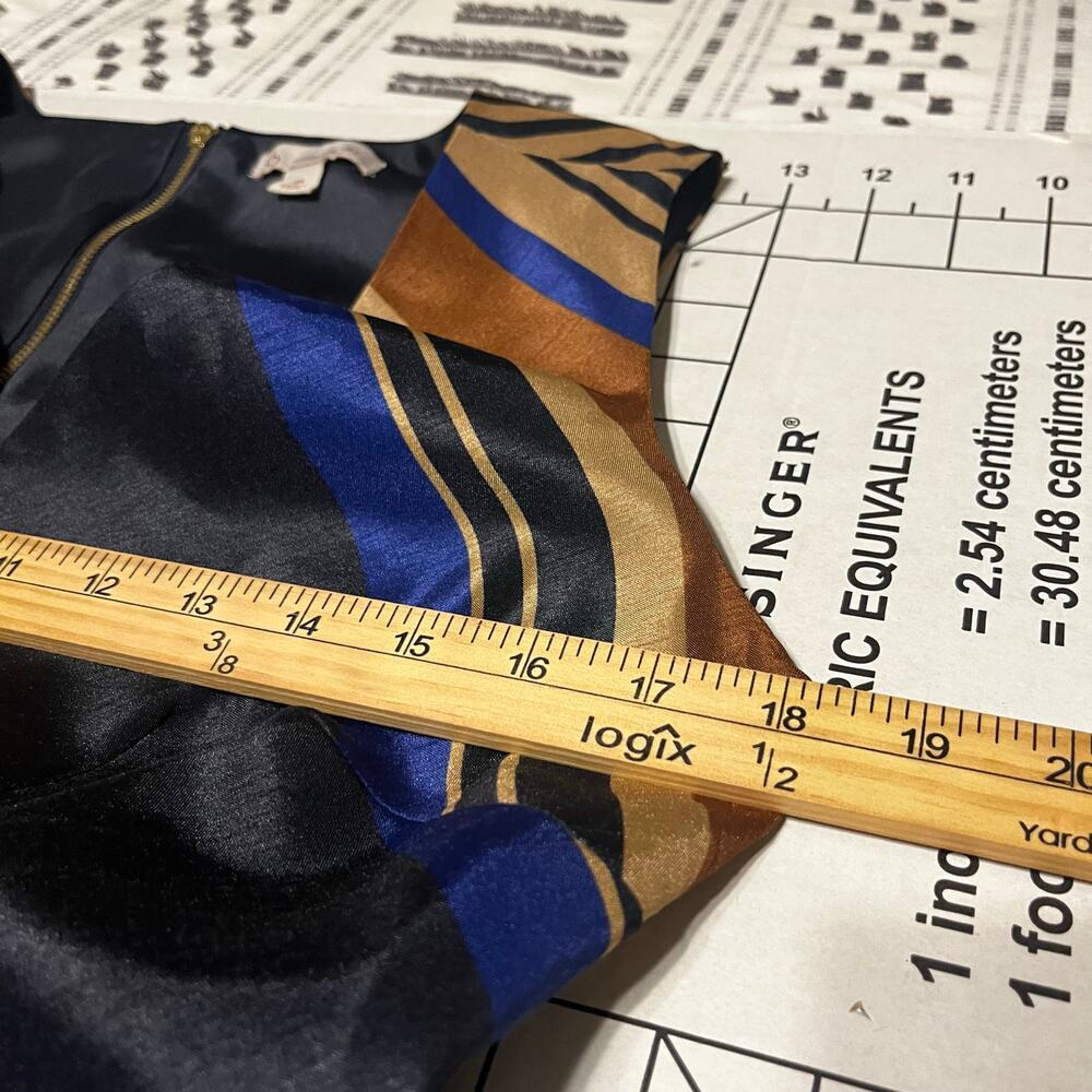 CB Established 1962 Dress Sleeveless Pleats Blue Gold V Neck Pockets Dress S10 - Picture 9 of 10